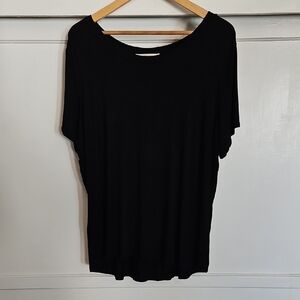 Super Soft Classic Black Tee EUC